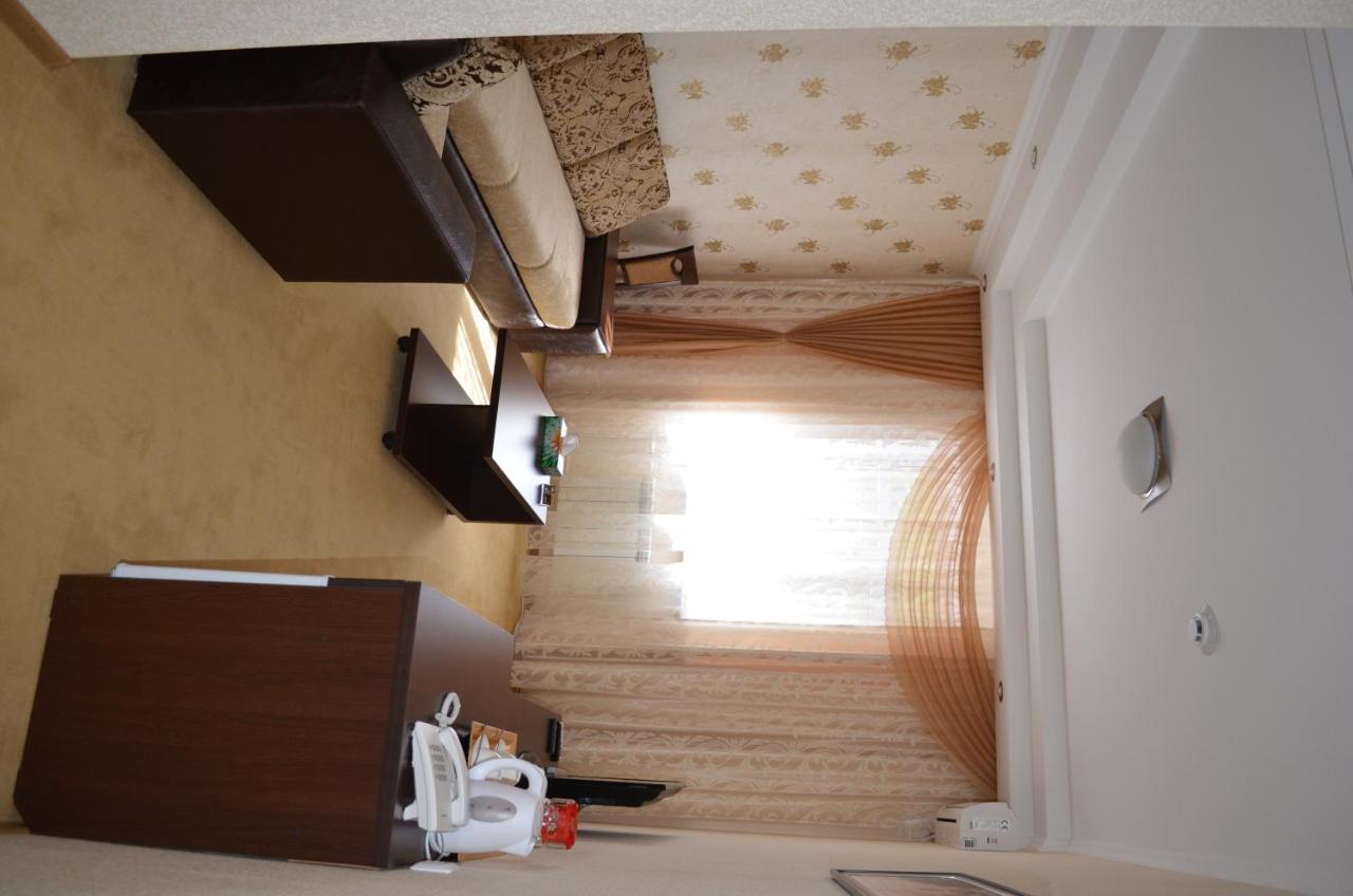 Mereke Hotel Ust-Kamenogorsk Ngoại thất bức ảnh