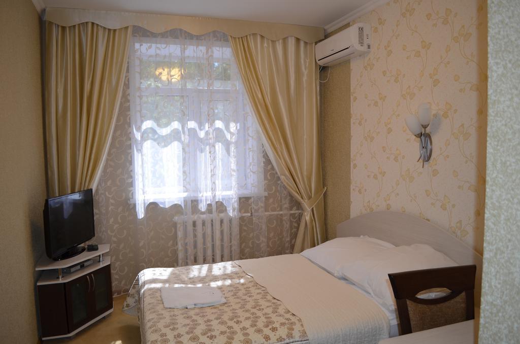 Mereke Hotel Ust-Kamenogorsk Phòng bức ảnh