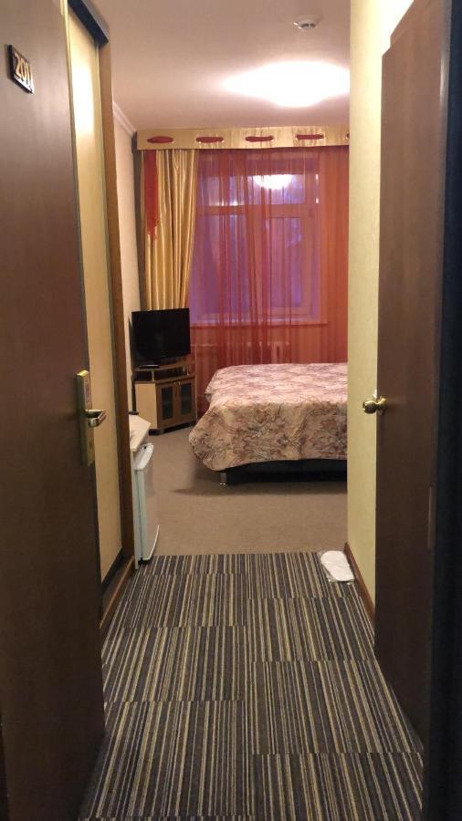 Mereke Hotel Ust-Kamenogorsk Ngoại thất bức ảnh