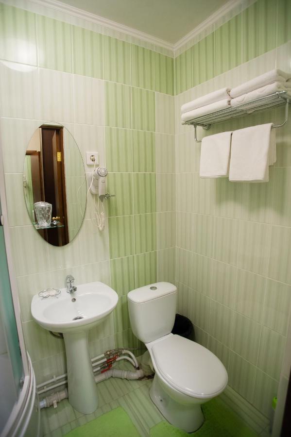 Mereke Hotel Ust-Kamenogorsk Ngoại thất bức ảnh